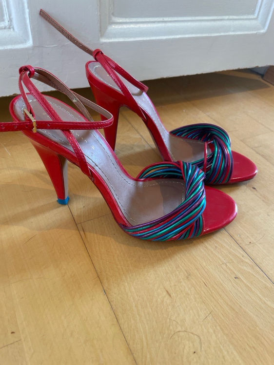 Billede af Zara røde sandaler