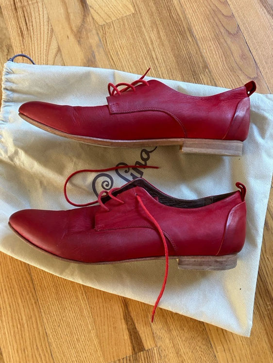 Billede af Beautiful soft leather red shoes. 