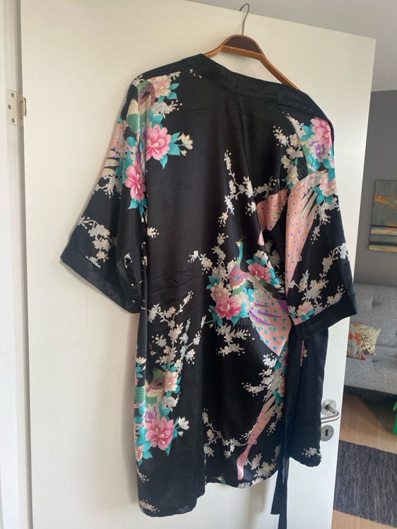 Billede af Kimono, sort bund med blomster