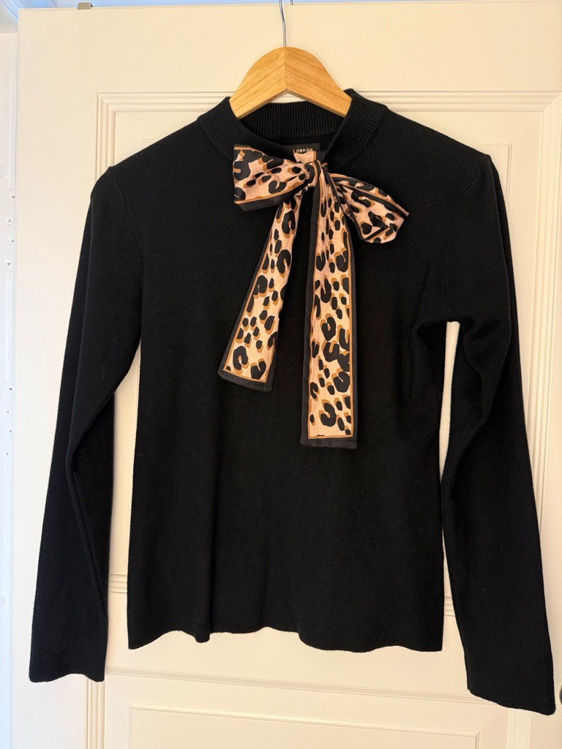 Billede af QED London Black Sort Jumper Leopard Bow