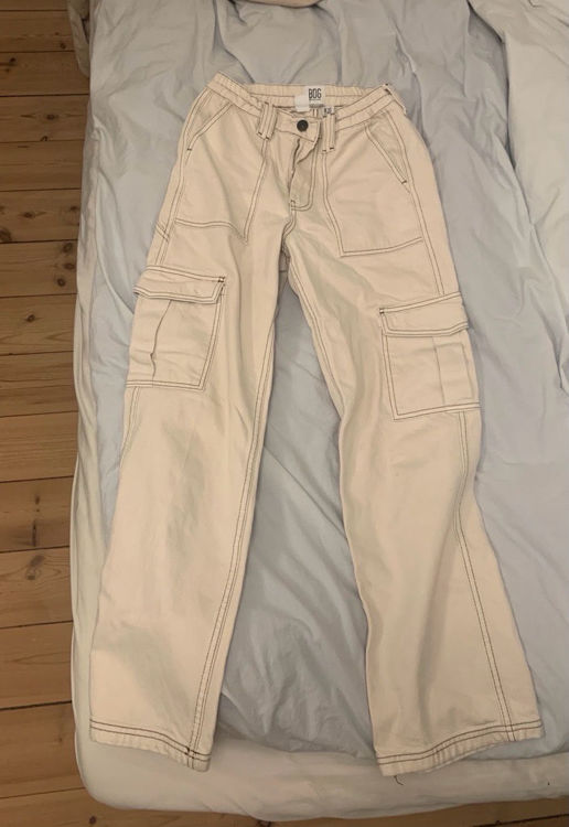 Billede af Hvide cargo jeans