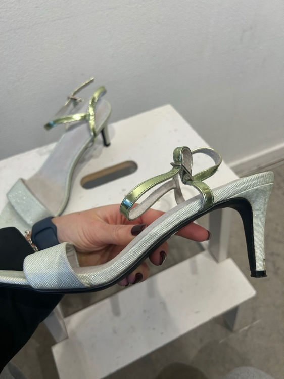 Billede af Green highheels 