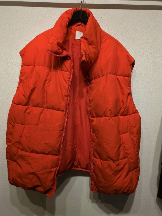 Billede af H&M orange dunvest 