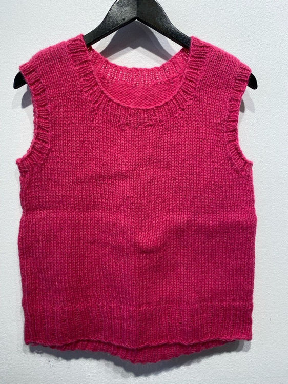 Billede af Vest str M pink uld hj strik