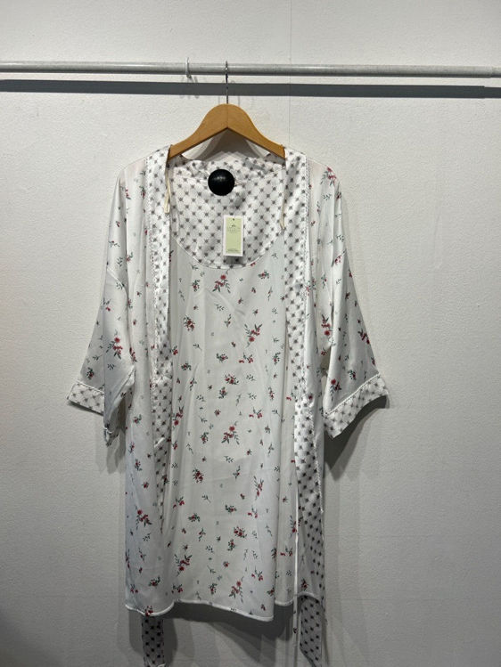 Billede af Brand new robe 